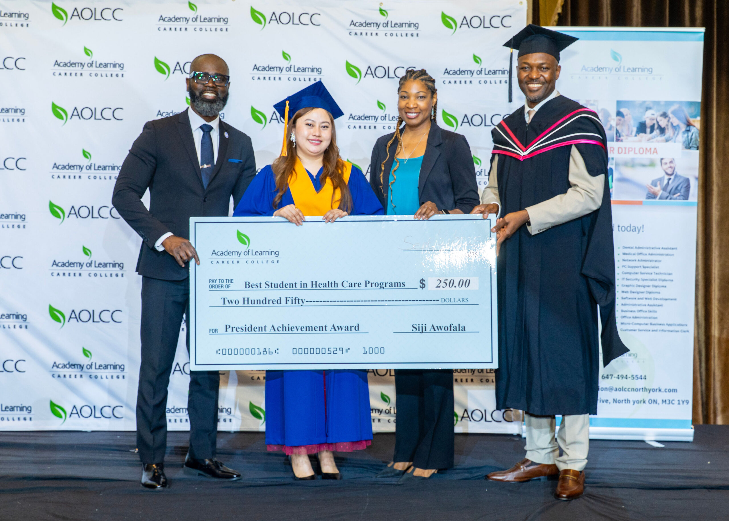 106-20250921__AOLCCNORTHYORKGRAD_SSBYKELEY_00481-scaled